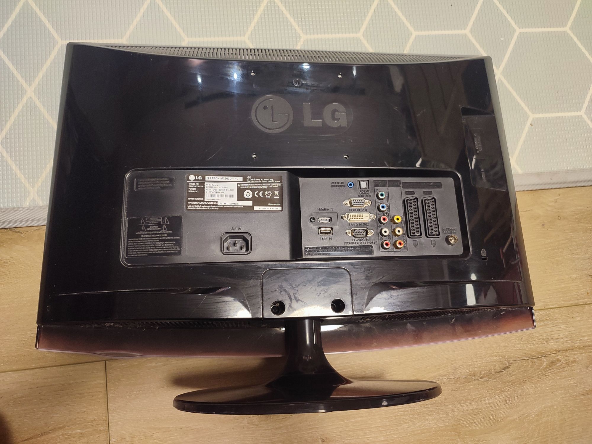 Telewizor FullHD LCD LG 23 całe z funkcją monitora
