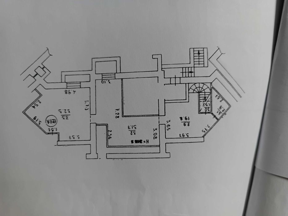Проодам срочно магазин-студия 88кв