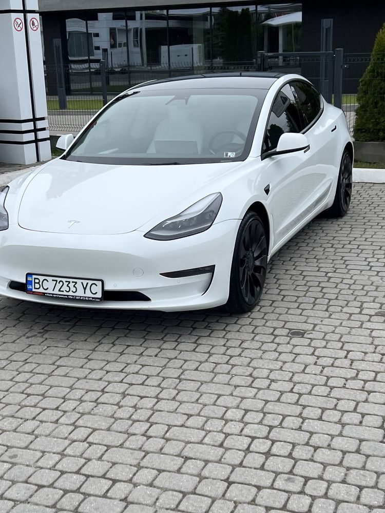 Продам Tesla 3 PERFORMANCE