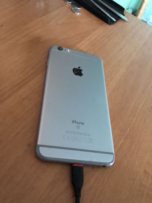 Продам Iphone 6S Plus