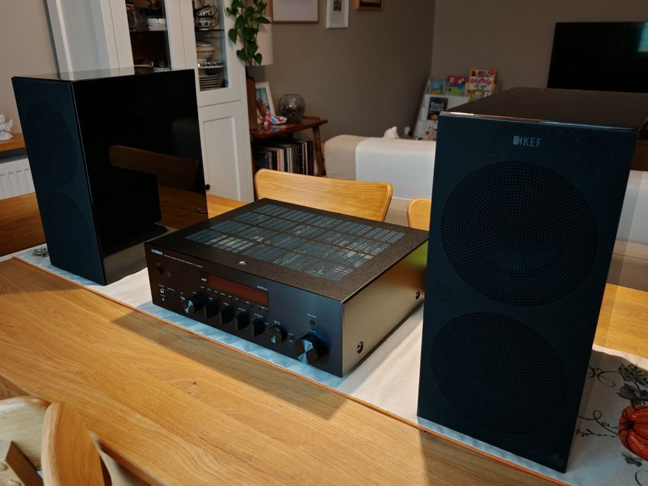 Amplituner Yamaha R-N803 D