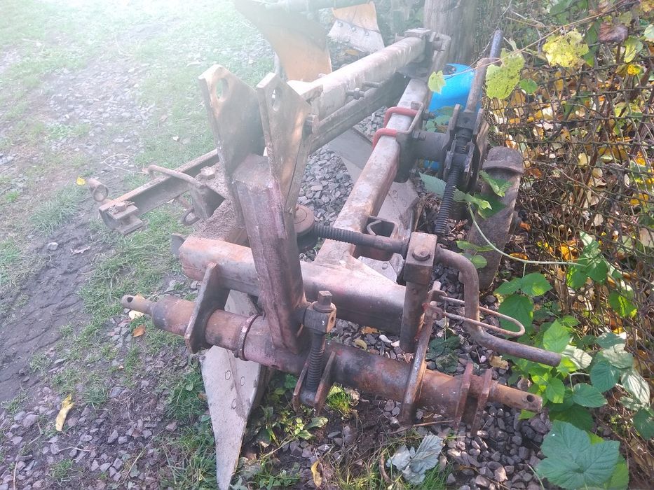 Плуг 2-25 польський орлік до т 25 китайця японця