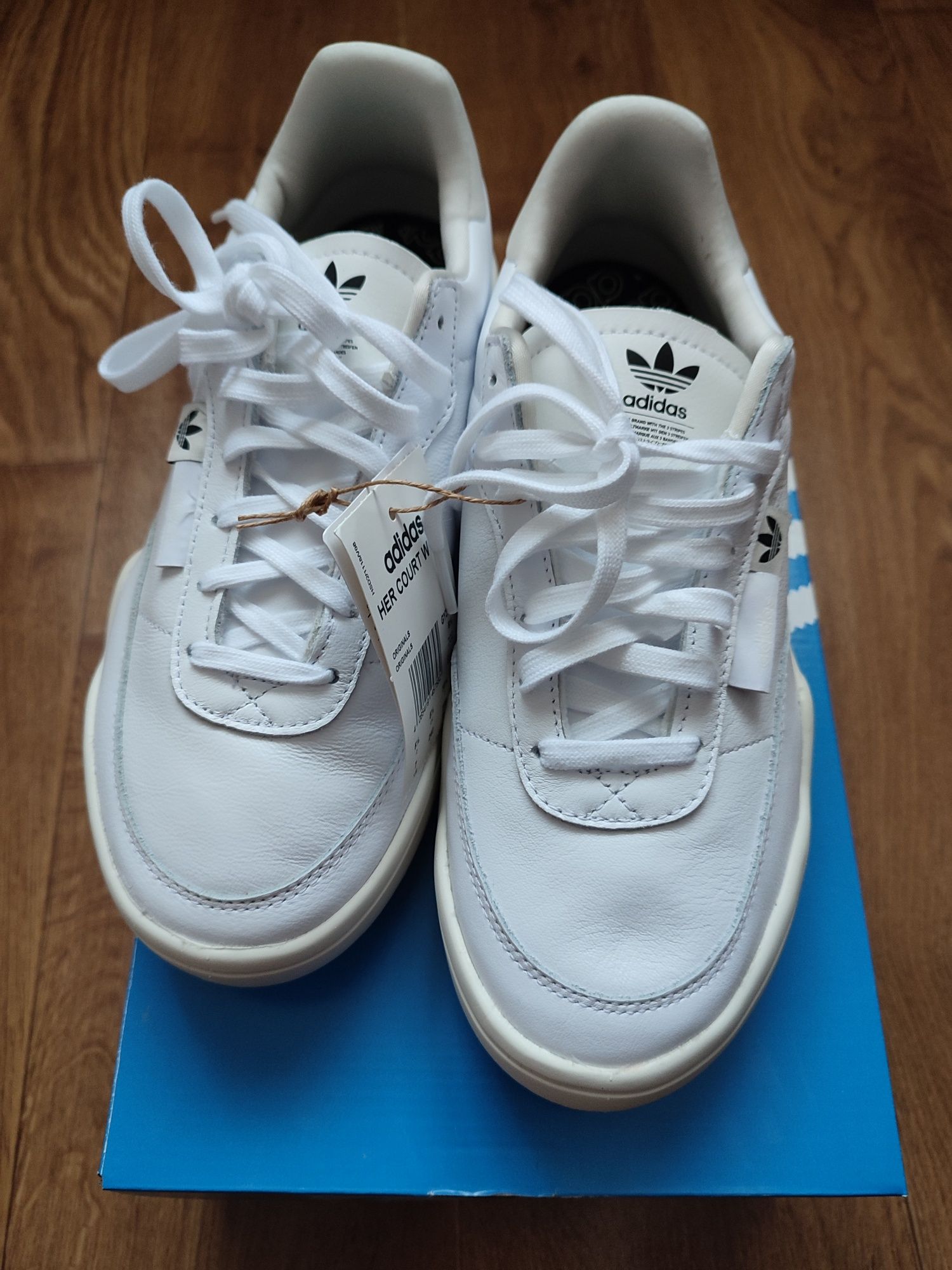 Нові шкіряні кросівки Adidas Her Court W GY3579 38 2/3 24см