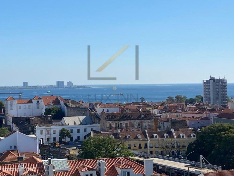 T1 à Venda - Último Andar com Terraços e Vistas Incríveis
Viva no ...