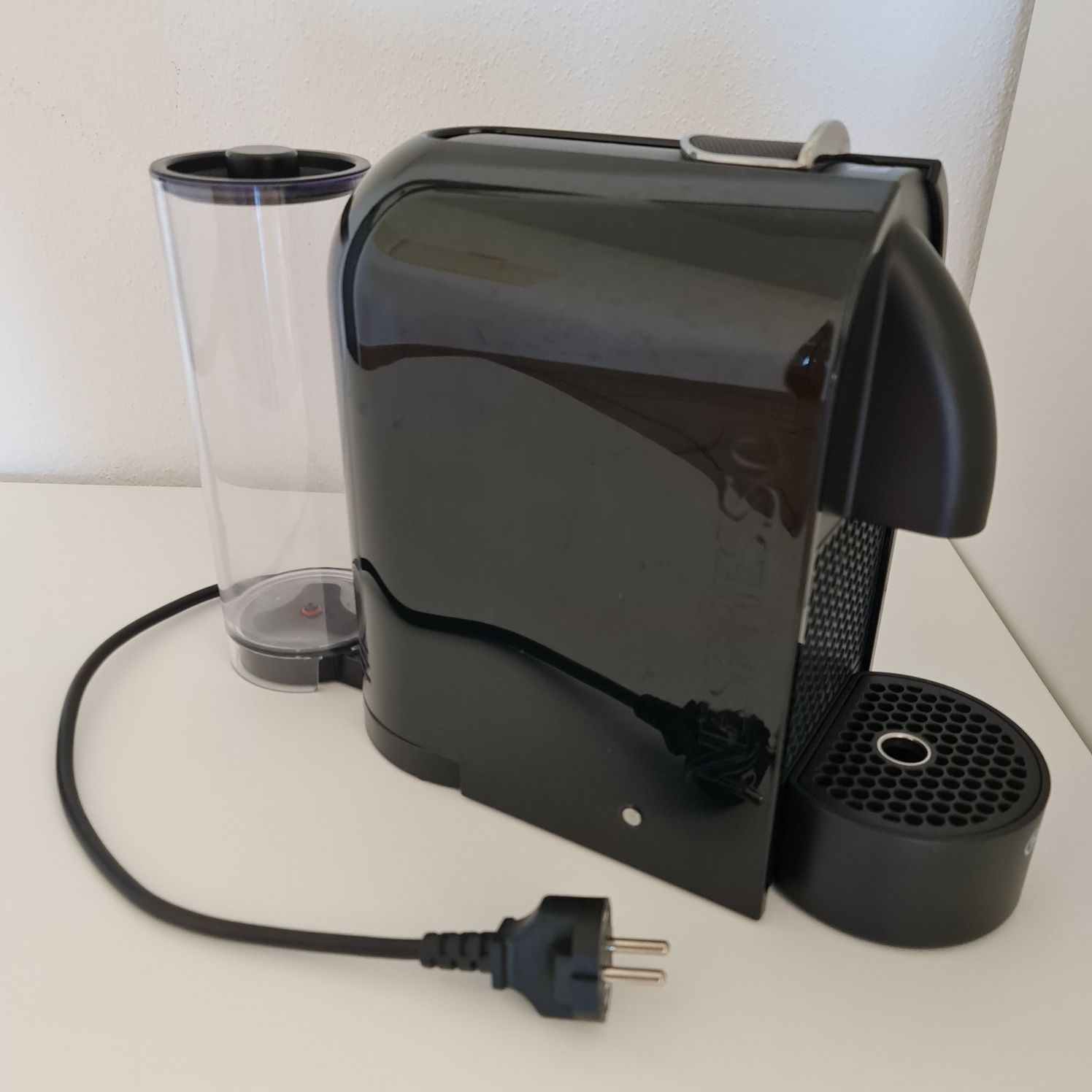 Máquina de Café Nespresso U DeLonghi (Não Funciona - Para Peças)