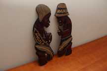 Casal de Talha Africana em Madeira Nobre - Entalhado à Mão