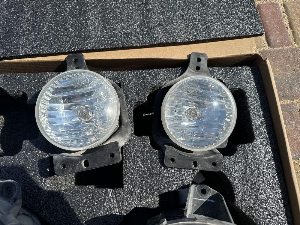 Zestaw lamp halogenowych Jeep Wrangler JL 2018–2021 ORYGINAŁ