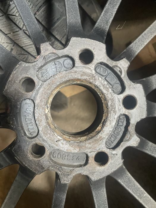 Резина з дисками