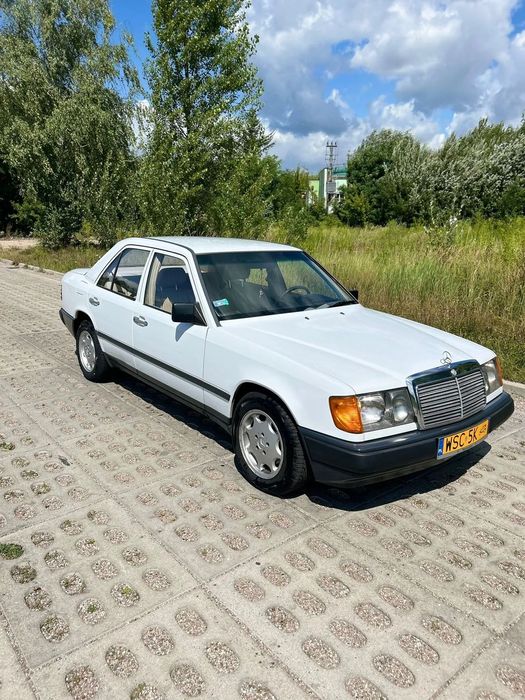 Mercedes-Benz W124 (1984-1993) Zabytkowy Mercedes W124 - Stan Idealny