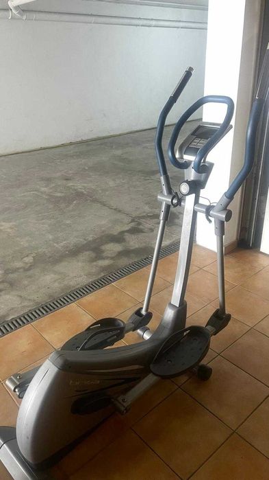 Máquina Elitica BH