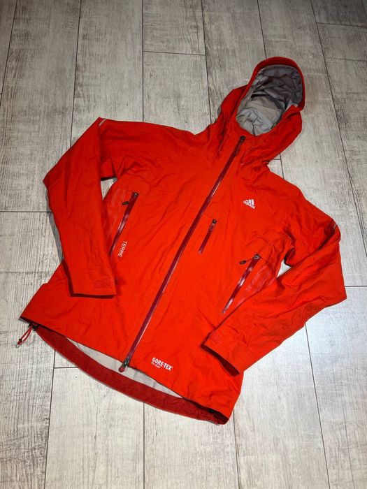 Женская ветровка куртка Adidas Terrex Gore tex