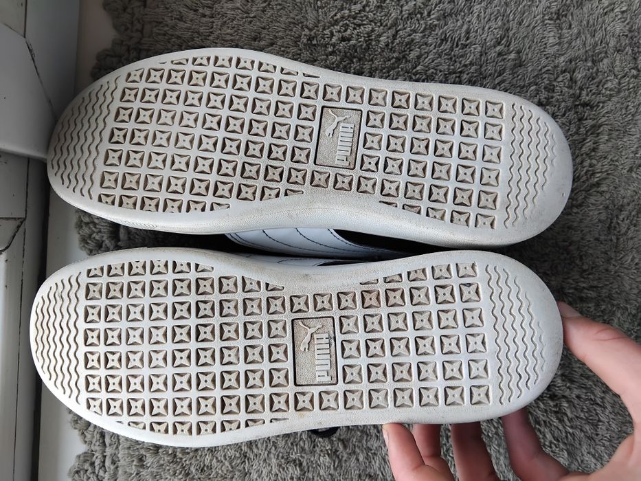 Жіночі замшеві кросівки  PUMA