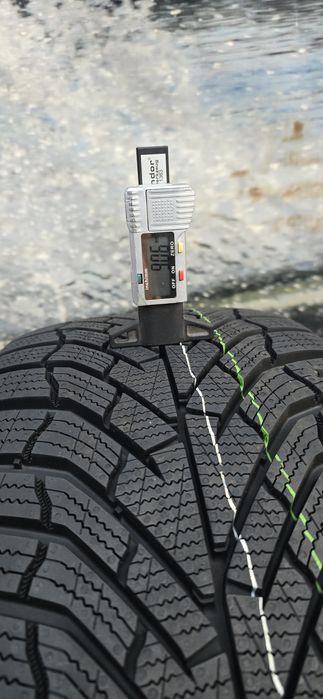 S23 2 x 245/45r18 Kumho WinterCraft WP52 100V XL opony zimowe nowe