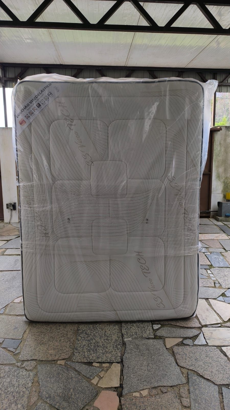 Colchão viscoelástico novo 1,85 x 1,40