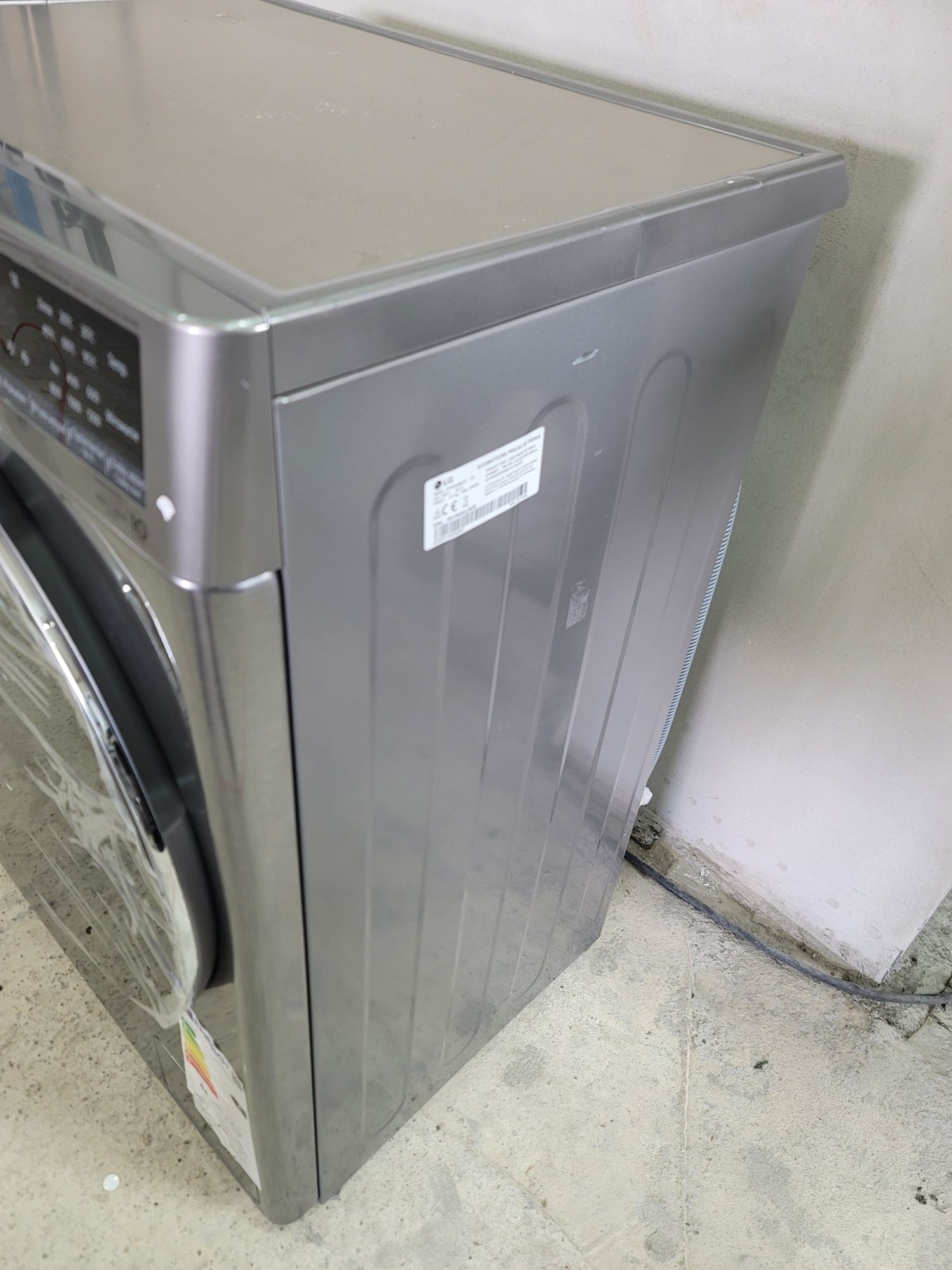 Pralka LG ThinQ 8.5kg slim OUTLET FV23% F2WV5S8S2TE
