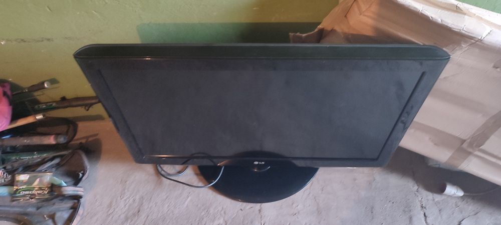 Телевизор 42д LG