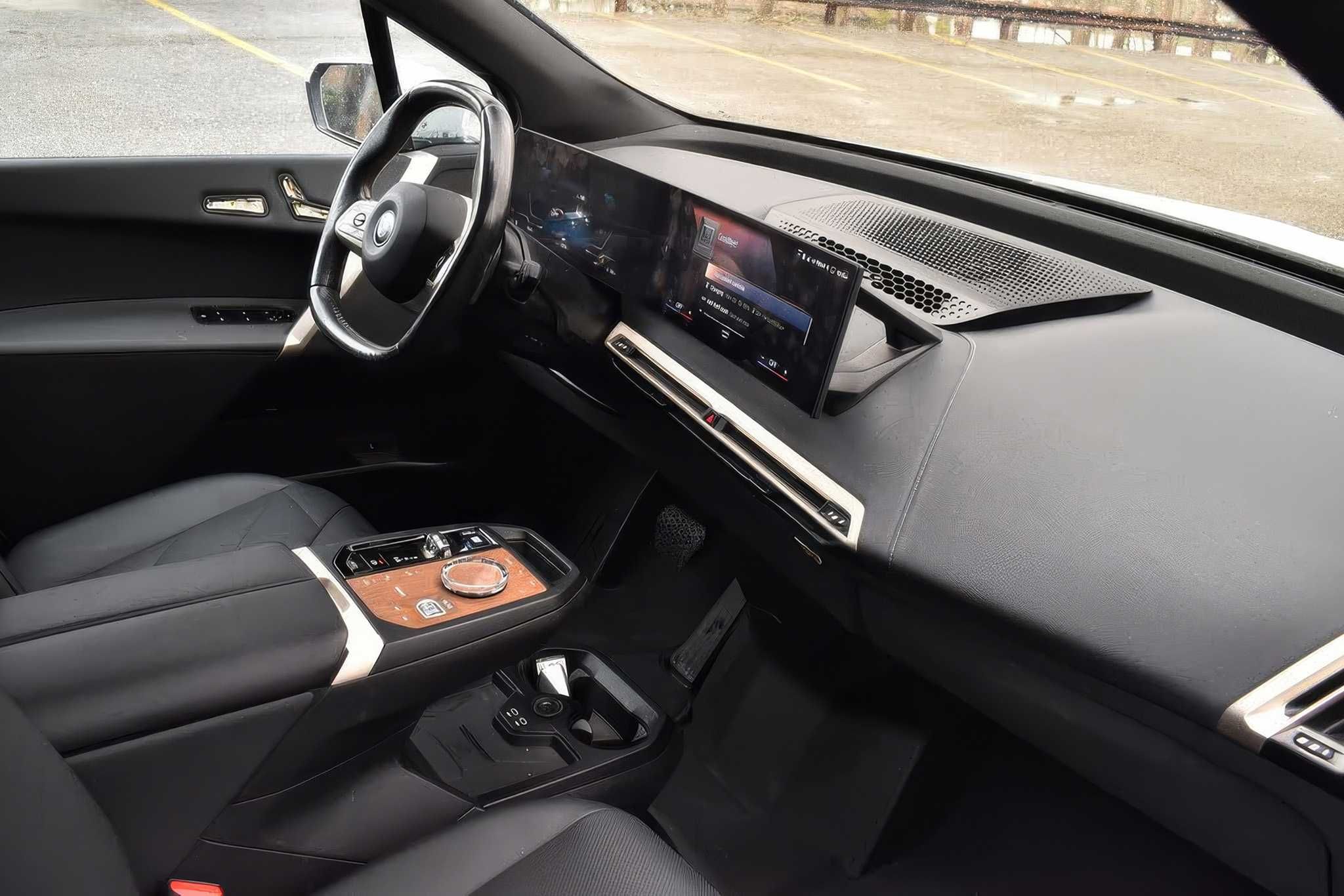 2022 BMW iX xDrive50