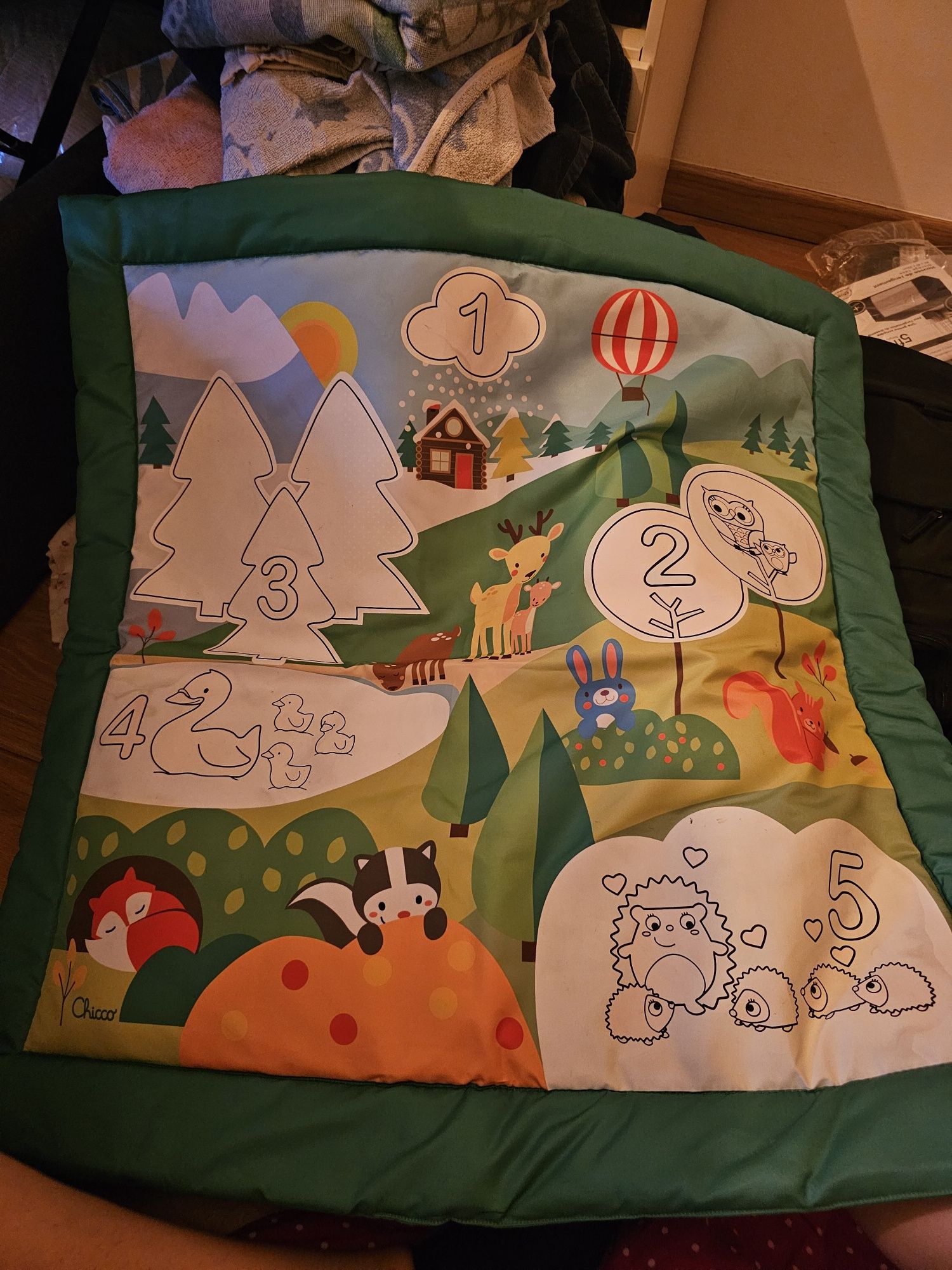 Tapete para pintar com água da chicco
