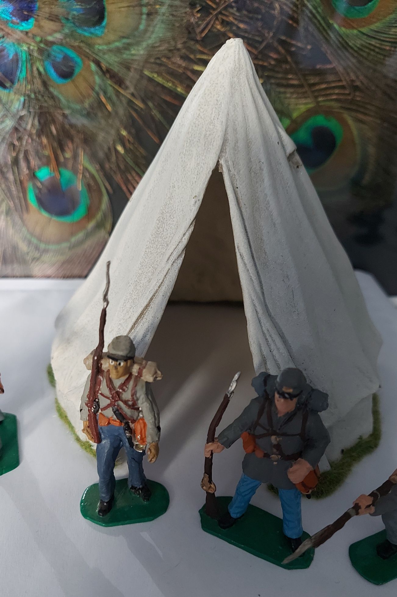 Żołnierzyki ołowiane komplet z namiotem