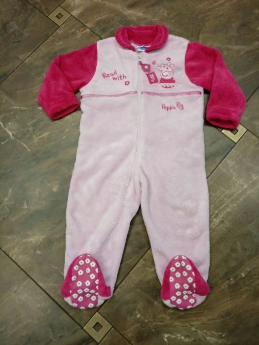 Pajac kombinezon piżamka strój Świnka Peppa Pig 12 -18 miesięcy 80 86