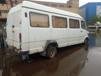 Стекло боковое в кузов Мерседес 207 208 209 210 307 308 309 310 410 т1
