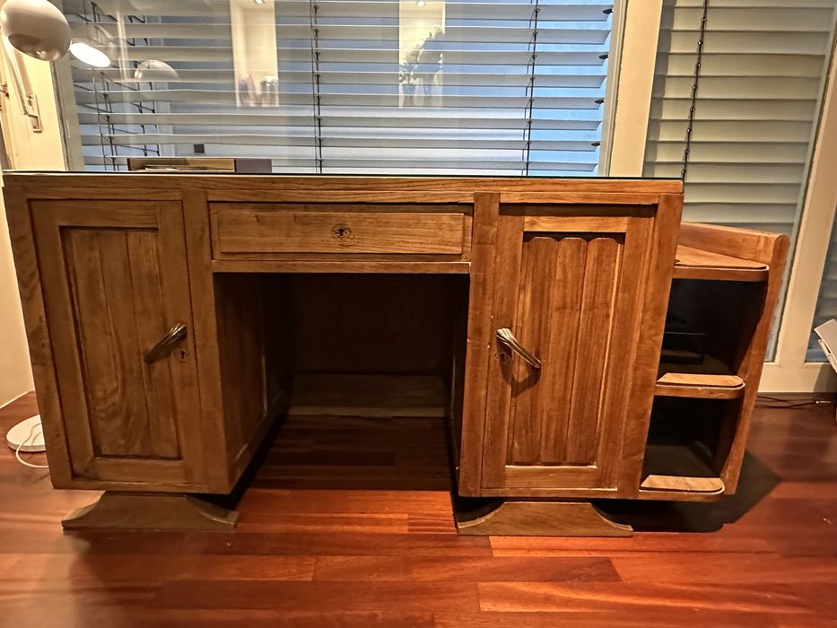 Secretária de época - Arte Nova