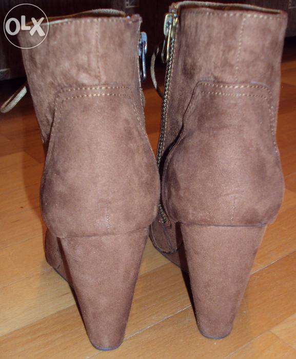 Botki Bershka 37 na koturnie