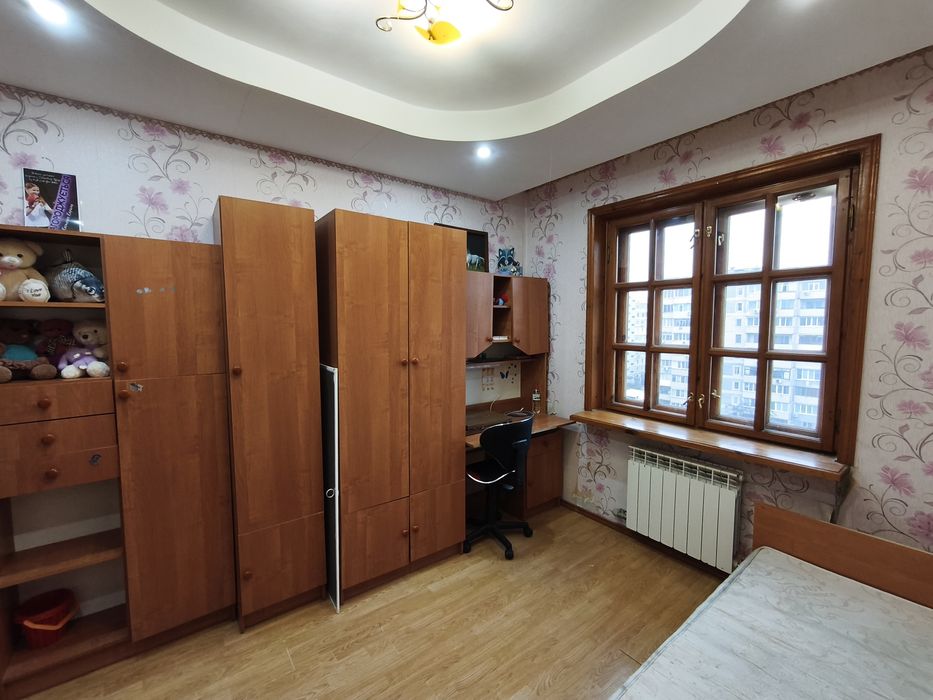 3-к з газовим автономним опаленням, меблями та технікою! Лівий берег