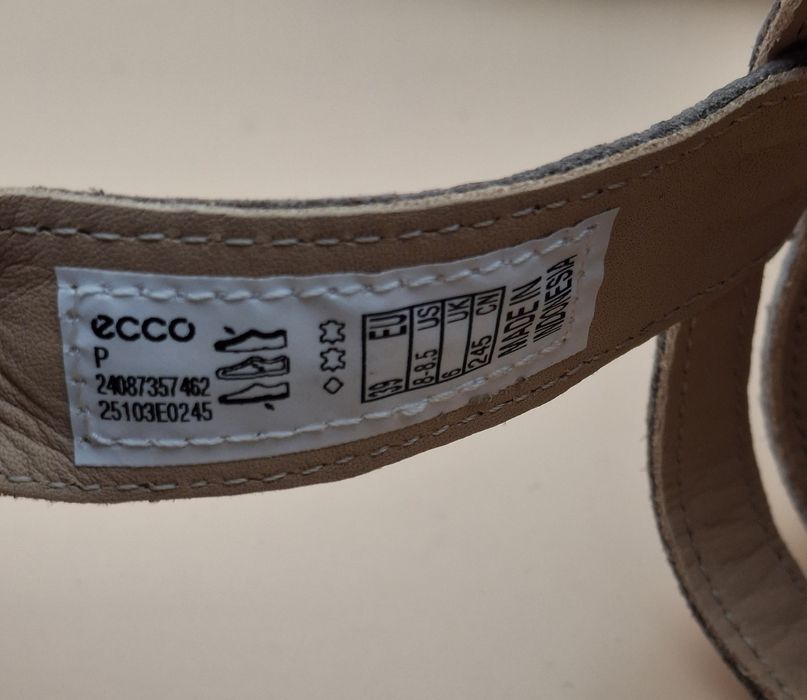 Сандалі ECCO Flash T- Strap Нові 39р.