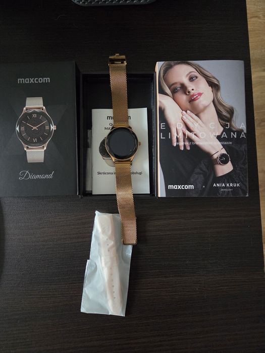 Smartwatch Maxcom by Ania Kruk