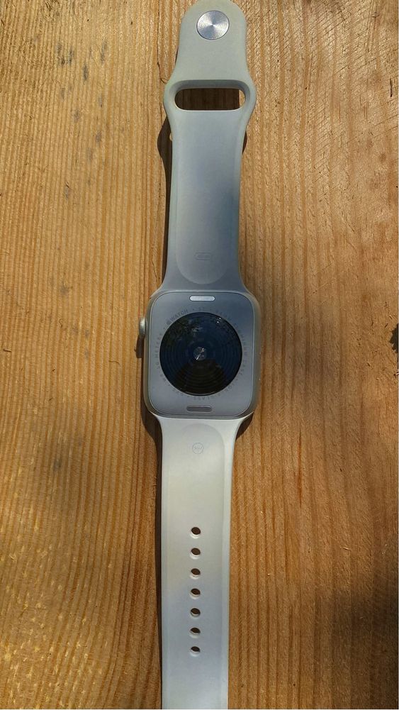 Apple Watch SE 2 GPS 44mm Silver Aluminium with White Sport Band