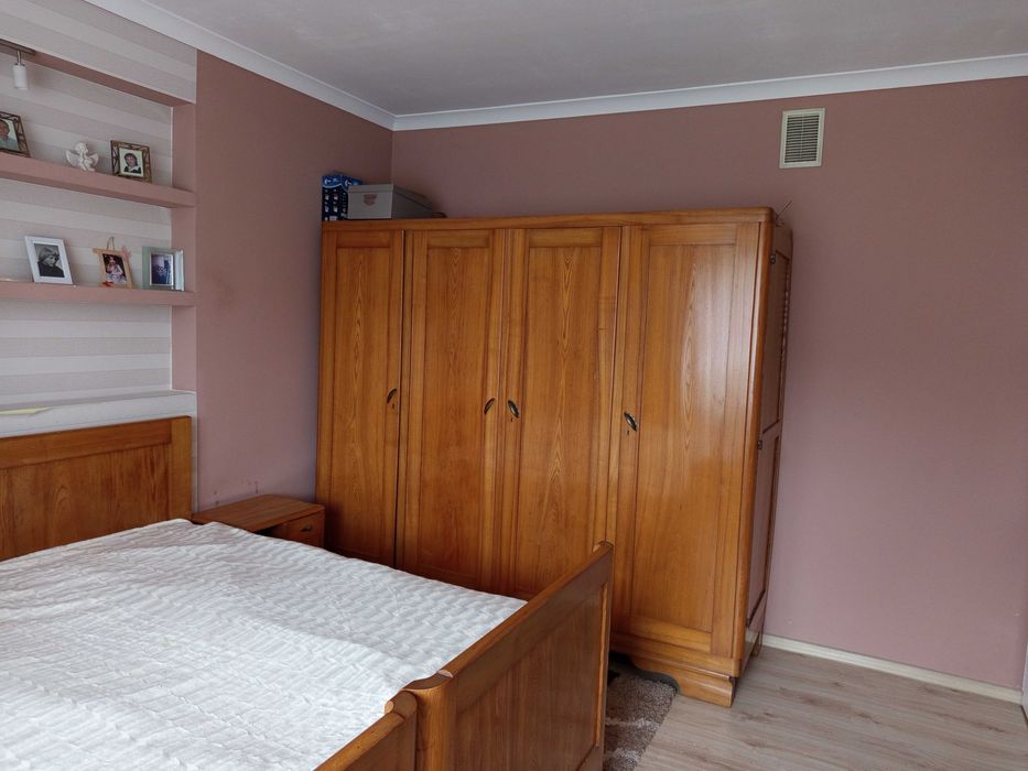 Komplet starych mebli do sypialni