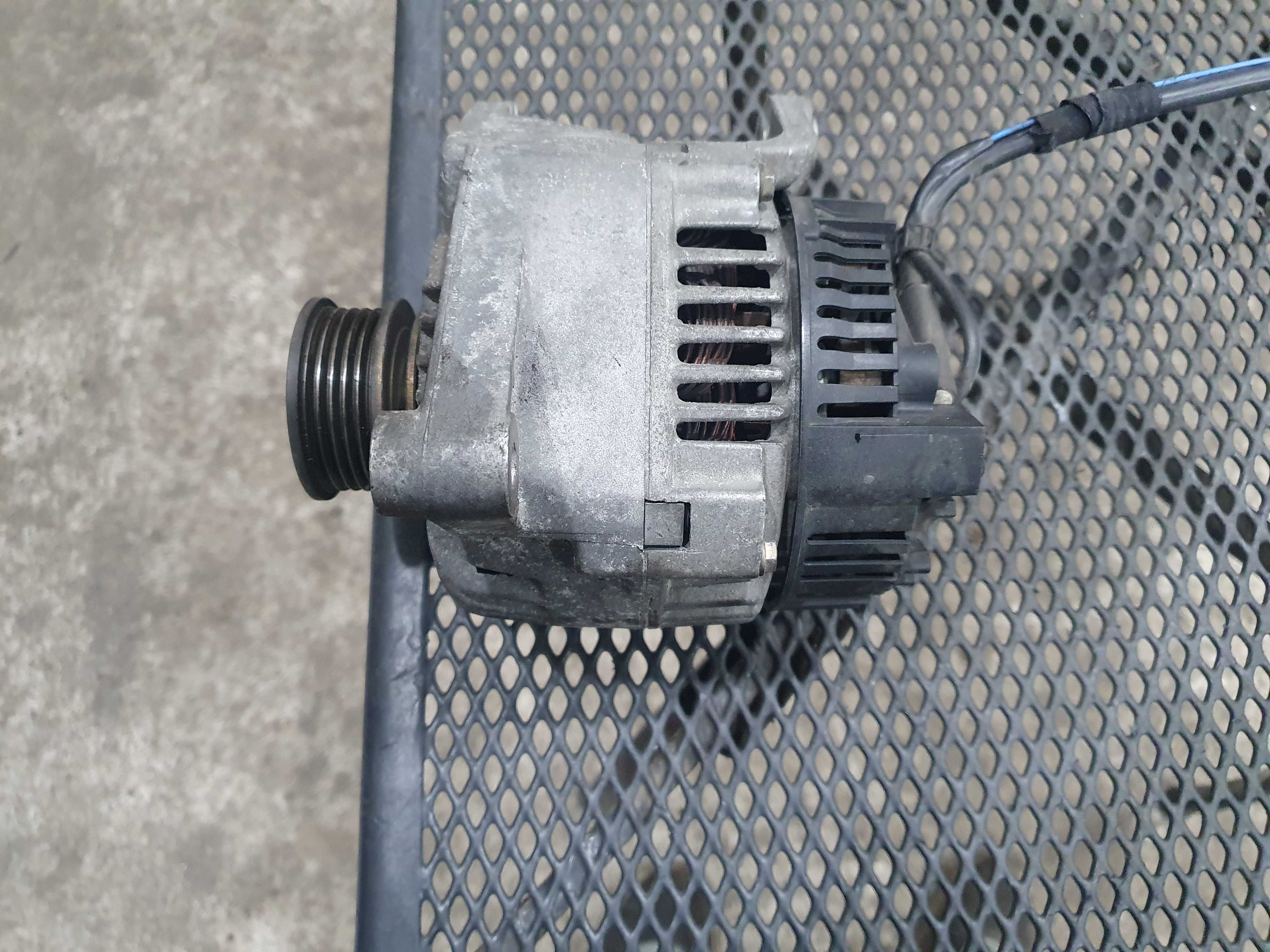 Alternator Vw Passat b5 1.6 benzyna AHL