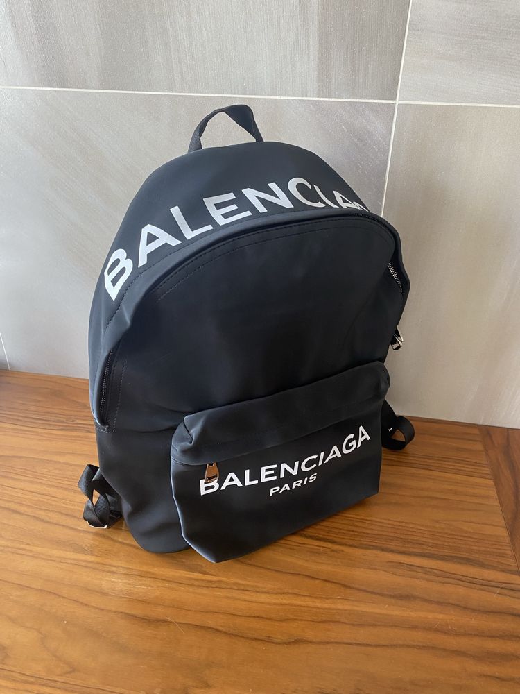 Рюкзак Balenciaga новый