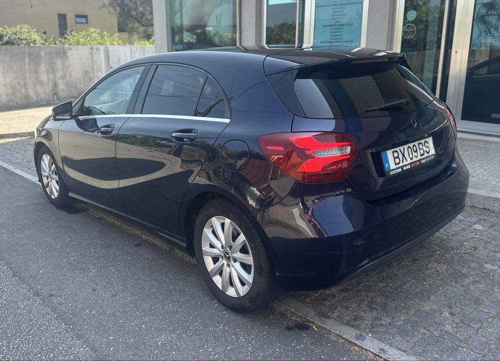 Mercedes A 180 1.5 D 110 CV Ano 2018 ( Versao Full Led )