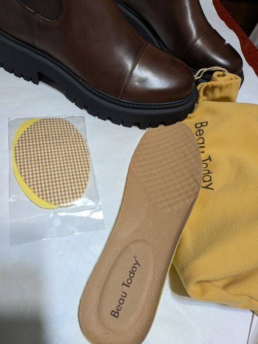 НОВІ шкіряні Челсі жіночі ціна договірна