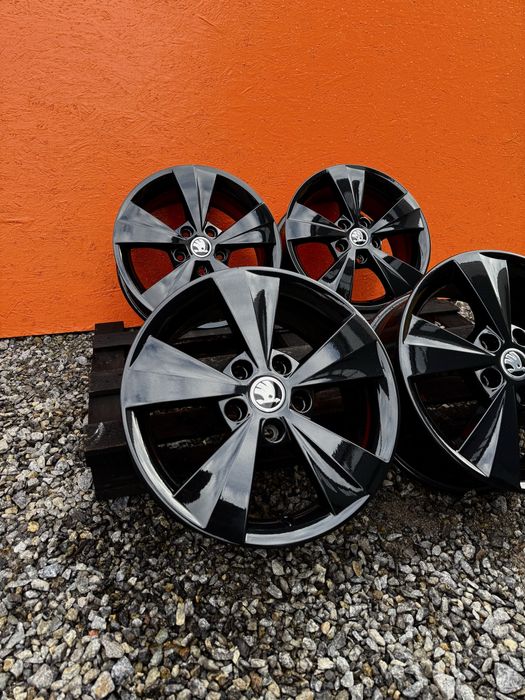 Диски R16 5.112 ET46 цо 57.1 гольф шкода а7 а5 тоуран кадді карок