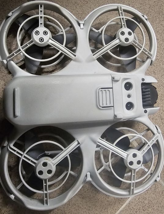 Dron DJI neo z radiem - śledzenie