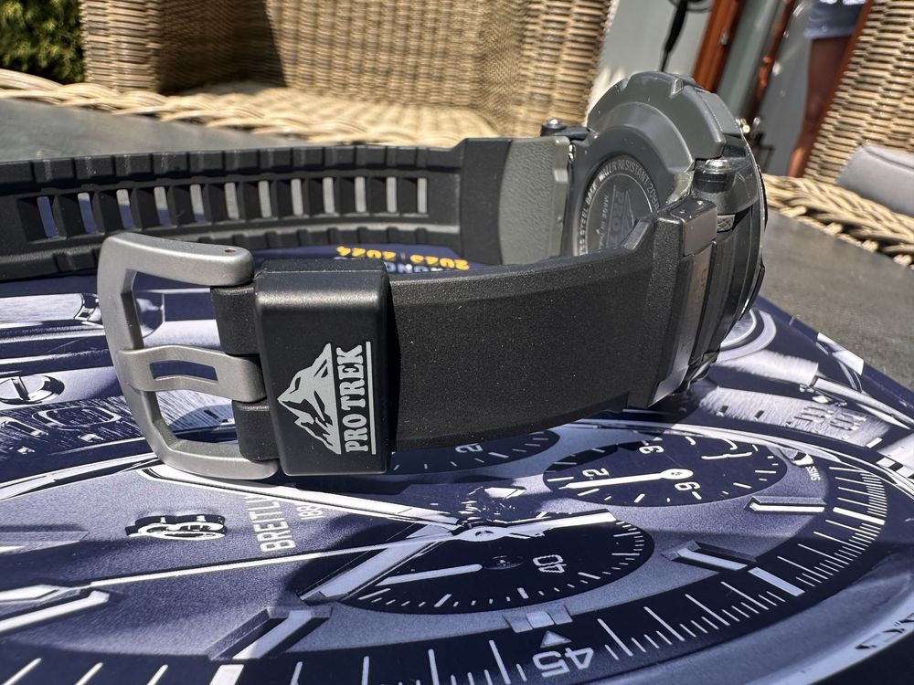 Casio PROTREK PRW-2500