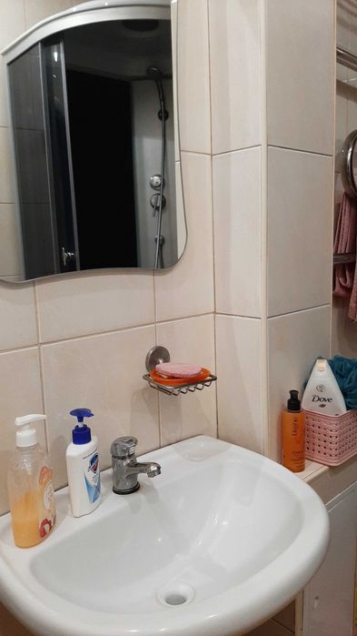 Кімната в квартирі без власників