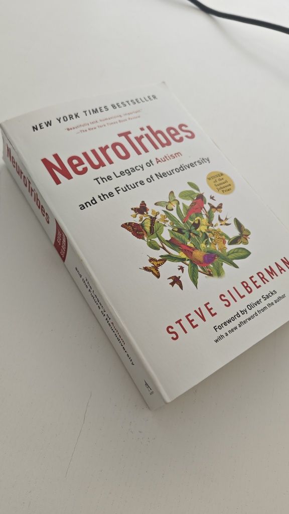 Livro NeuroTribes em inglês - Steve Silberman