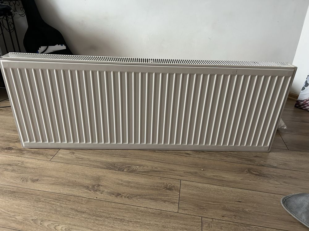 Kaloryfer / grzejnik bialy  140x50