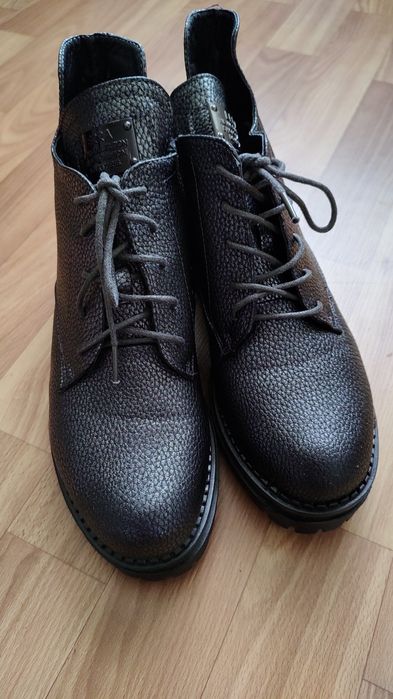 Ботинки зимние женские р.37