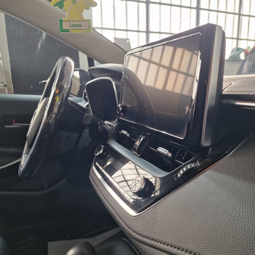 Toytota Corolla Luxury 2023