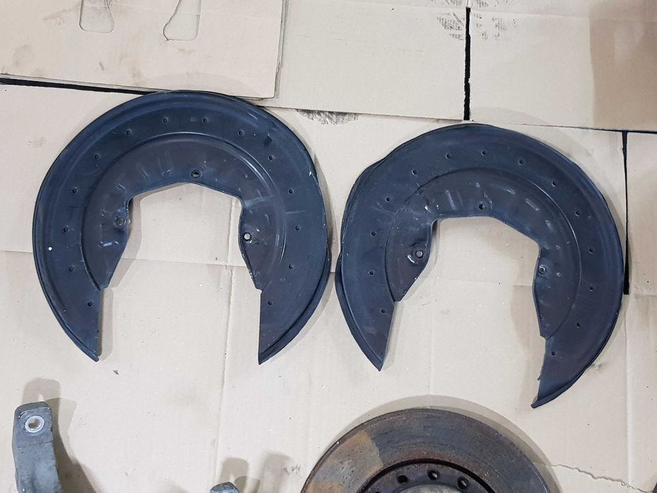 VW PHAETON GP3 LIFT Osłony Tarcz Hamulcowych Blachy Osłonowe