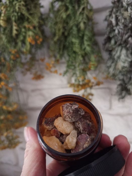 Żywica sosnowa kadzidło naturalne