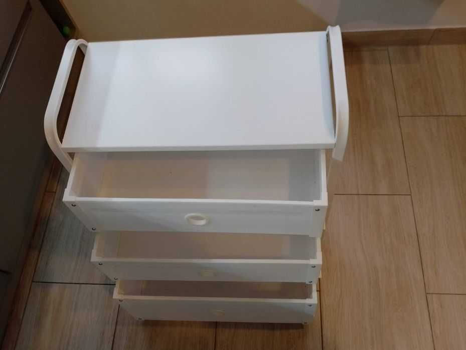 Komoda dziecięca IKEA Lite, 3 szuflady, wysoka 60 cm.