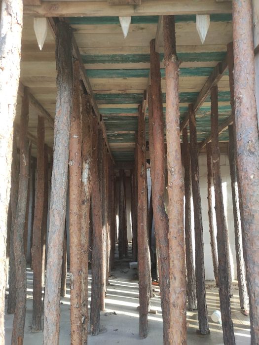 Stemple budowlane stęple szalunek strop szalowanie podpory