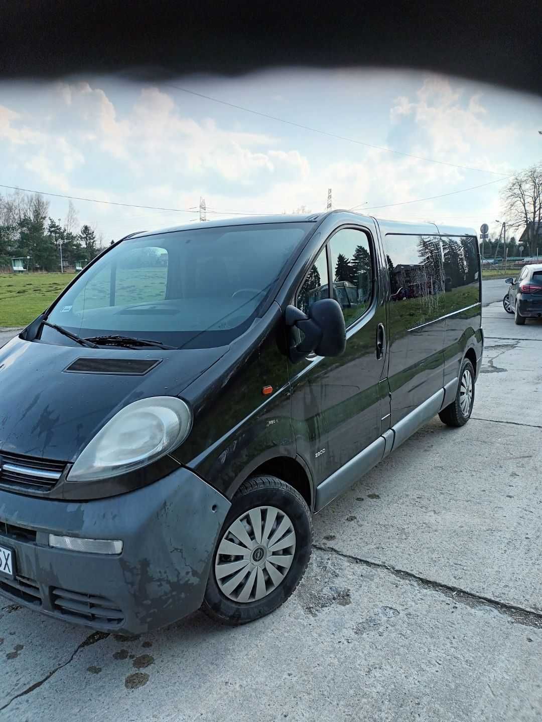 Sprzedam Opla Vivaro 1.9 CDTI 2006 r. 6 osób