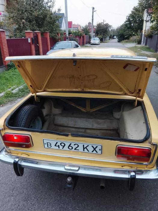 Продам ваз  2103